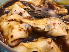 酸汤抄手-春阳水饺(香槟广场店)