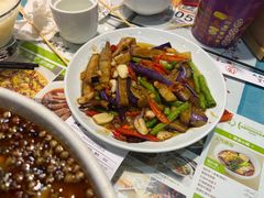 -张氏宽窄巷成都名小吃(茂业百货华强北店)