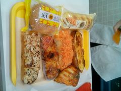 -华荣西饼屋(金禧店)