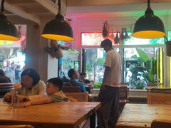 -北平花园·MUA摩造汉堡·北平咖啡(南锣鼓巷胡同店)