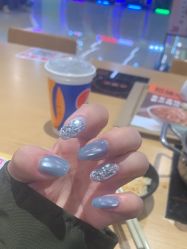 -瞧·享轻奢美甲美睫