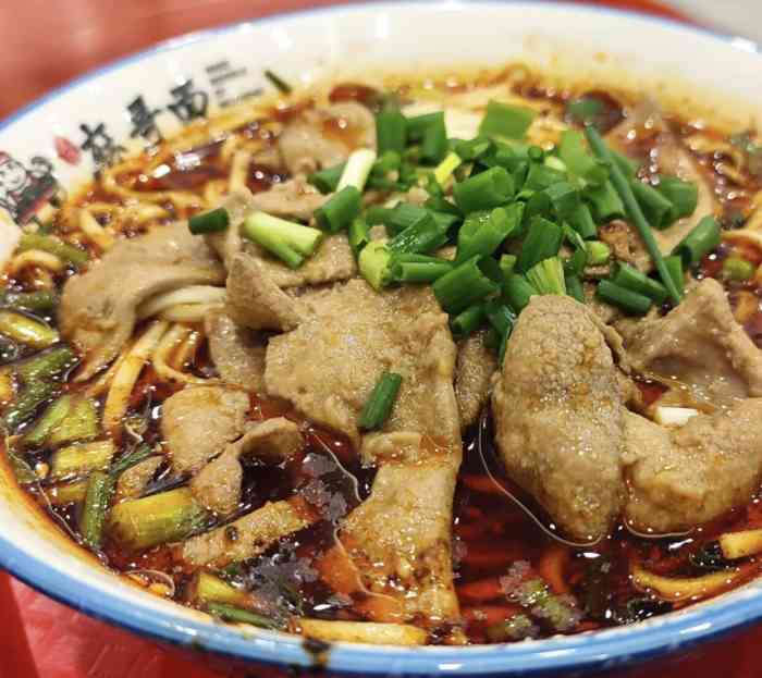 武胜麻哥面-"严重怀疑跟巷子里面的武胜猪肝面是一个老板.