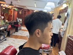 -BarberKiNG男士理发馆Barbershop