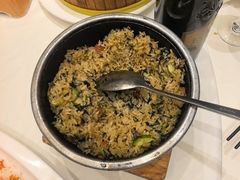 -沪华海鲜大酒楼(南汇店)