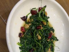 -黄泥岗·地道湖北菜(奥特莱斯店)