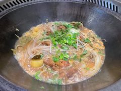 -粘豆包铁锅炖二部(温泉街店)