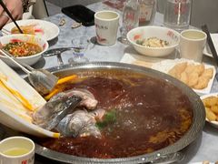 -忘情水鱼头·鲜鱼火锅(滨江中路店)