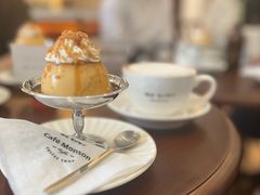 -Café Monson