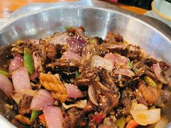 -休记光头香辣蟹干锅(绵竹店)