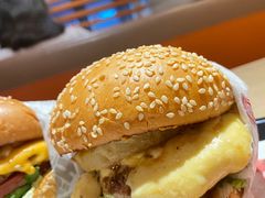 -The Habit Burger Grill 哈比特汉堡(复兴soho店)