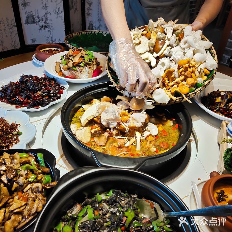 昆明吃到好吃野生菌