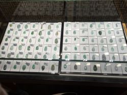 -北京七彩云南翡翠珠宝旗舰店(月坛店)