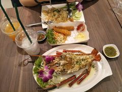-The Dishes Seafood & Restaurant
