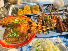 -邛海景风特色火盆烧烤店·烤串(月色风情小镇店)