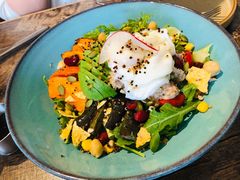 鲜虾牛油果沙拉-HIGH FIVE哈福手工汉堡(桂林路店)