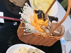 -煲王粤菜餐厅(中侨中心店)