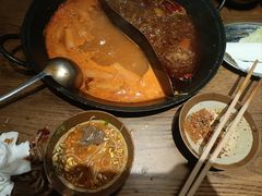 -萍姐火锅·公路夜市(武汉首店)