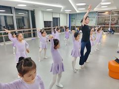 -小荧星艺校(浦东中环分校)