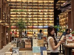 -半山书局(新世纪商城店)