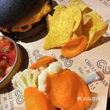 吃西餐还🉐️是圆场….