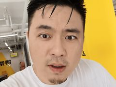 -发条鸭无人健身房(浦东北艾路店)