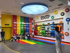 -m豆巧克力世界(上海世茂广场店)
