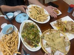 -东北风味思缘食府(对湖路店)