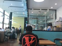 大堂-百事佳烧鸭牛腩(上海虹桥站店)