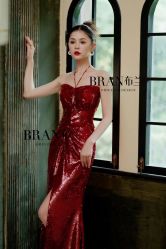 -Lady  Jane高端婚纱礼服馆