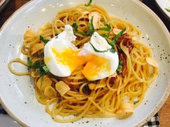 -ROAST coffee & eatery