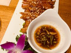 猪颈肉-暹罗酒肆泰餐厅酒吧