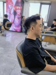 -藤野造型烫发染发