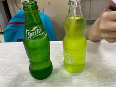 芬达+雪碧-金记老七家湾第一锅贴店(金沙井总店)