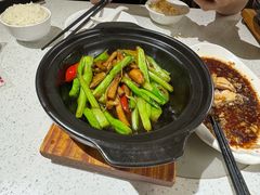 -肥仔文澳门猪骨煲(南京西路店)