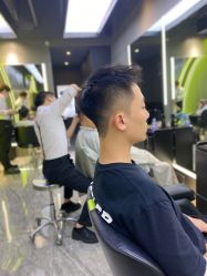 -不迫先生专业男士剪发