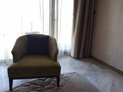 -上海滴水湖皇冠假日酒店