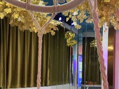 -梦幻城堡轻奢实景酒店(川大望江校区地铁站店)