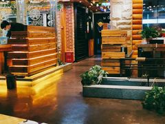 -河坝烧烤串城(虹桥中心店)