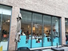 门面-今日艺术汇书店