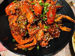 -巴厘龙虾·榜首油焖大虾(音乐学院·沿江酒馆店)
