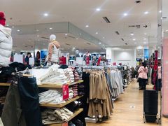 -优衣库(哈尔滨乐松广场店)