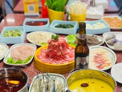 -四囍码头海鲜烧烤自助火锅(外滩南京东路悦荟广场店)