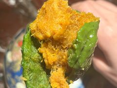 艾叶咸蛋黄肉松青团-王家沙点心店(南京西路总店)