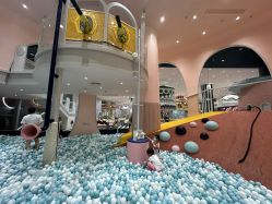 -奈尔宝家庭中心·亲子餐厅(鄞州万达店)