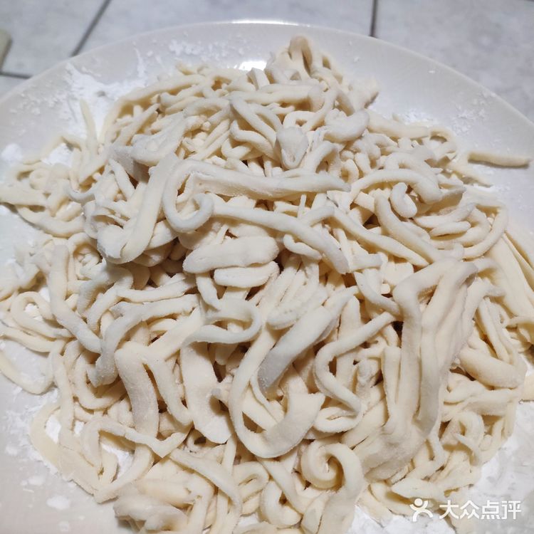 自制面条，味道很不错[微笑]