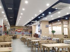 -江城燕子大排档(江汉路步行街店)