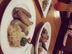 -LENBACH兰巴赫西餐啤酒坊(大连星海广场店)