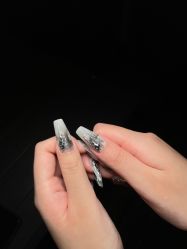点击看大图 -猪猪女孩日式美睫美甲