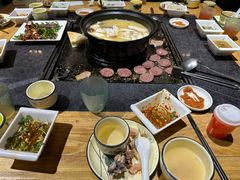 -有一锅·野生菌黑山羊腊排骨火锅(古城北门店)