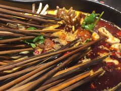 -钢管厂五区小郡肝串串香(奥克斯广场锦城万达店)